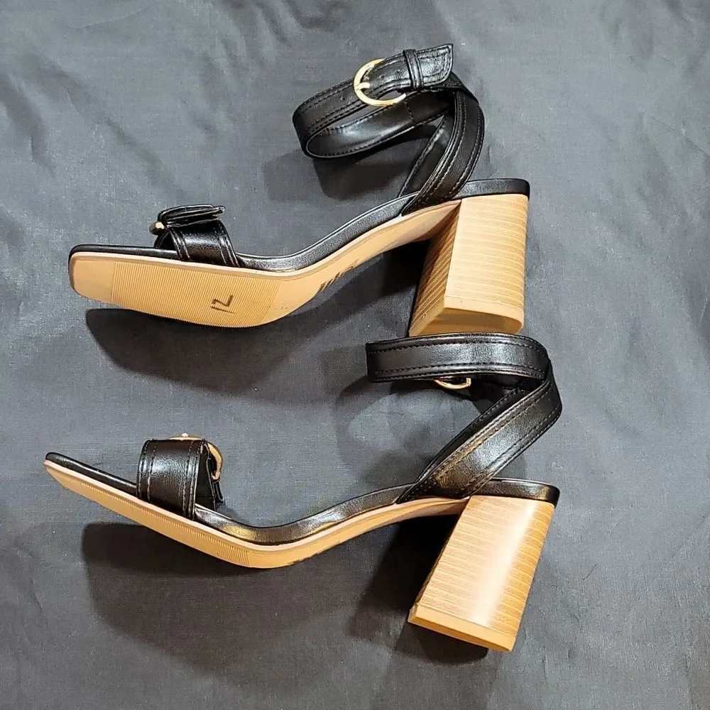 NEW SODA Square Open Toe Metal Buckle Sandals Satacked Low Heel SANDAL